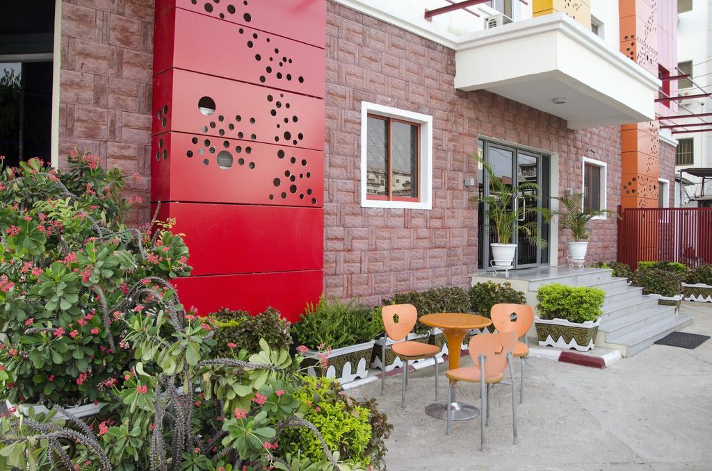 Hotel Rosebud Abuja Esterno foto