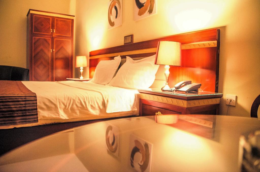 Hotel Rosebud Abuja Esterno foto