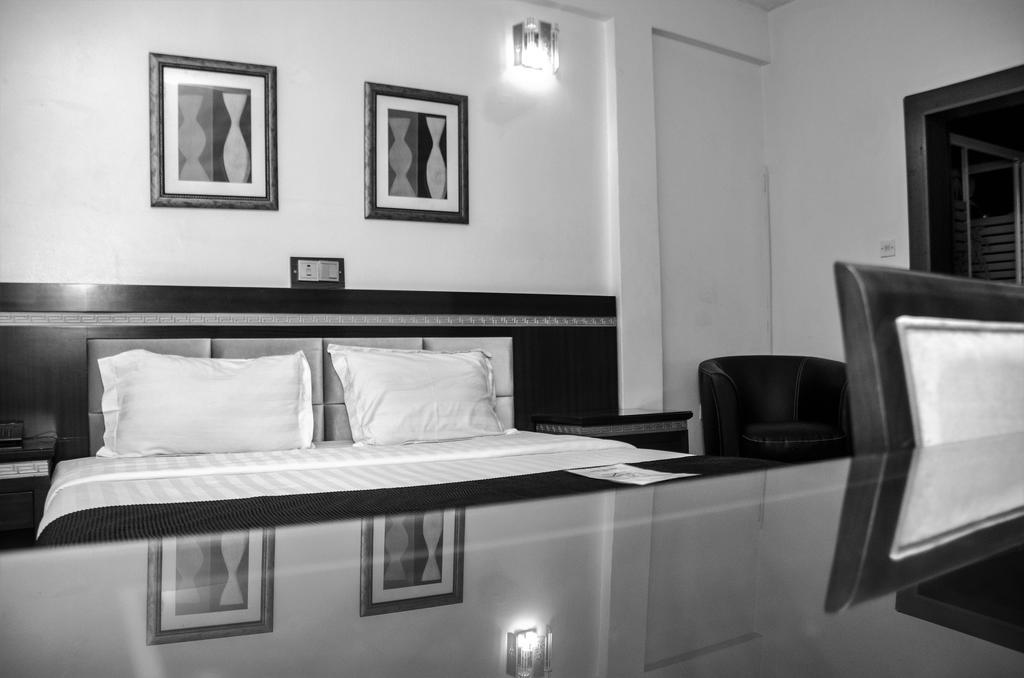 Hotel Rosebud Abuja Esterno foto