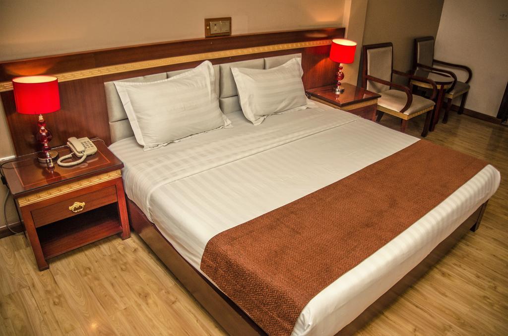 Hotel Rosebud Abuja Esterno foto