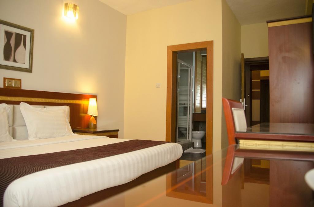 Hotel Rosebud Abuja Esterno foto