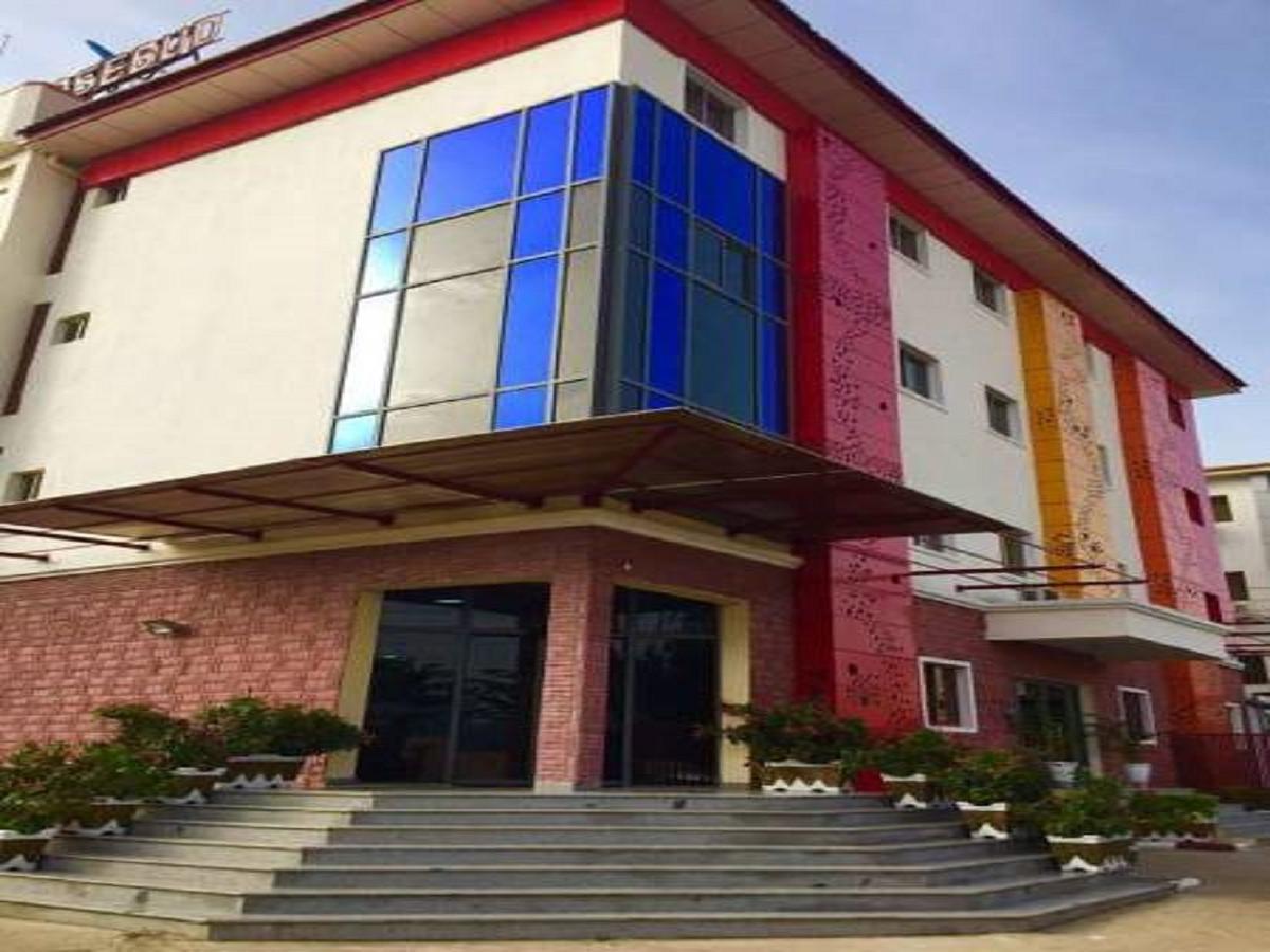 Hotel Rosebud Abuja Esterno foto